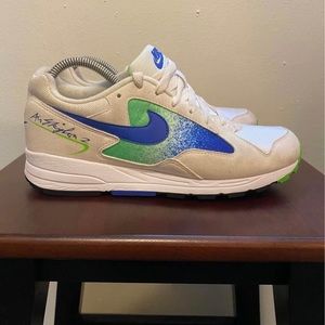 Nike Skylon 2 shoes. M 7, Wm 8.5. In good condition.